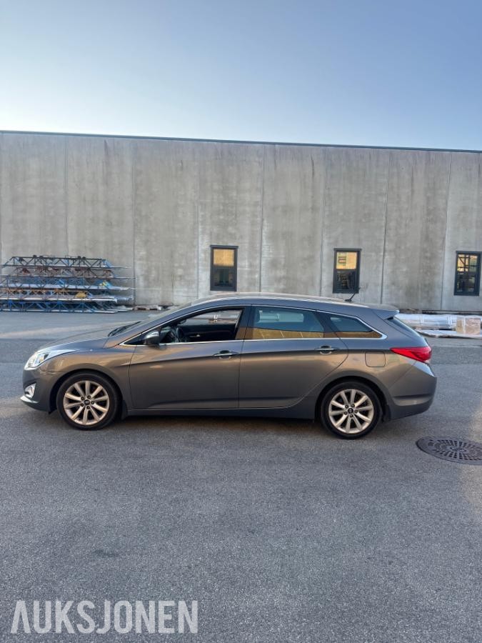 2012 Hyundai i40, 1.7&nbsp;/&nbsp;116hk / Sommer + vinterhjul / Krok / CC&nbsp;/&nbsp;BT, 240000km